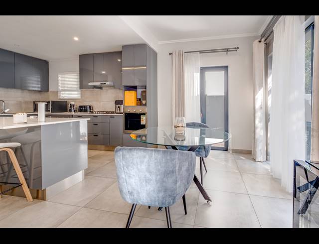3 BEDROOM CLUSTER FOR SALE IN BRYANSTON